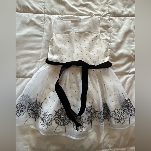 American Girl Pretty Holiday Dress Size 8 black white bow - Picture 6 of 6